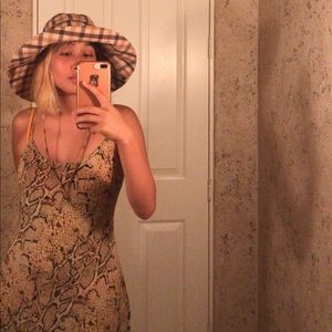 Meet your Posher, Megan